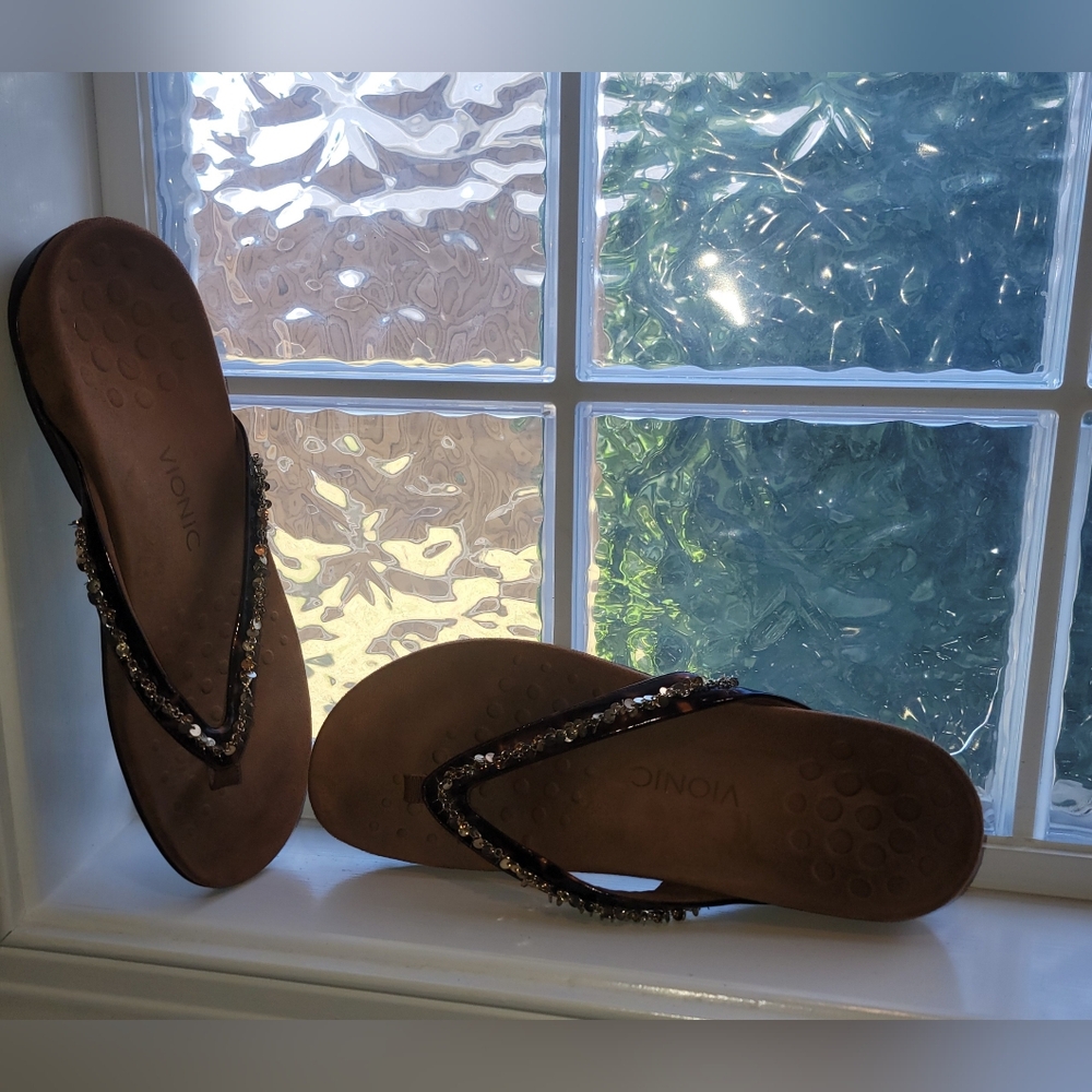 Vionic Sandals Tortoise With Sequins - image 1